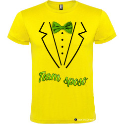 T-shirt personalizzate team sposo con papillon e camicia stampati giallo