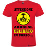 Maglietta attenzione addio al celibato in corso rosso