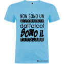 T-shirt personalizzata non sono un dipendente dall'alcol sono il titolare colore azzurro