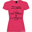 T-shirt personalizzata donna le tue amiche sono con te marito colore rosa fucsia