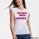 T-shirt personalizzata donna sorella della sposa addio al nubilato modella