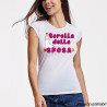 T-shirt personalizzata donna sorella della sposa addio al nubilato modella