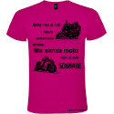 Maglietta personalizzata da uomo senza moto non si può sognare colore rosa fucsia