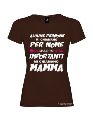 T-shirt donna le persone più importanti mi chiamano mamma marrone