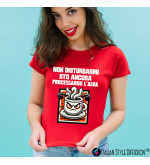 T-Shirt Personalizzata Sto Ancora Processando l'Alba con Tazza Arrabbiata donna