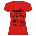 T-shirt personalizzata con scritta tutte le mamme nascono uguali ma solo le migliori amano la montagna colore rosso