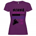 T-SHIRT PERSONALIZZATA QUESTA RAGAZZA È GIÀ IMPEGNATA CON UN MOTOCICLISTA FIGO E SEXY COLORE VIOLA